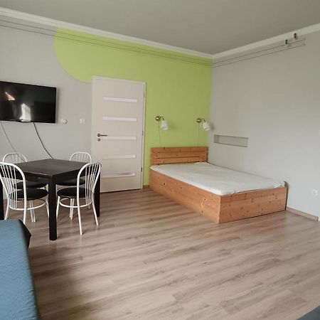 Apartamento Regina Vendégház Miskolc Exterior foto