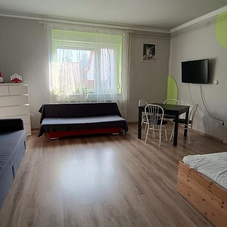 Apartamento Regina Vendégház Miskolc Exterior foto