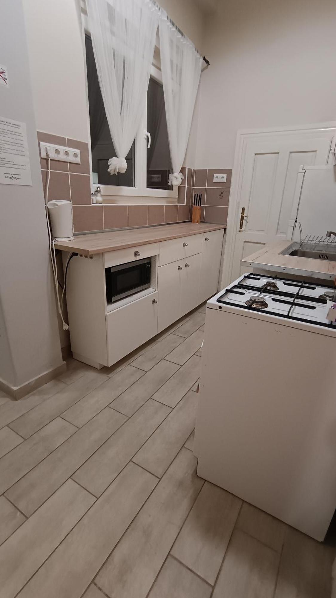 Apartamento Regina Vendégház Miskolc Exterior foto